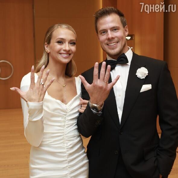    Виктория Синицина и Никита Кацалапов Филипп Гончаров "7 Дней"