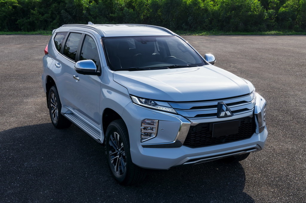 Mitsubishi Pajero Sport 2021. Паджеро спорт 2020. Мицубиси Паджеро спорт 2020. Mitsubishi Pajero Sport 2022.