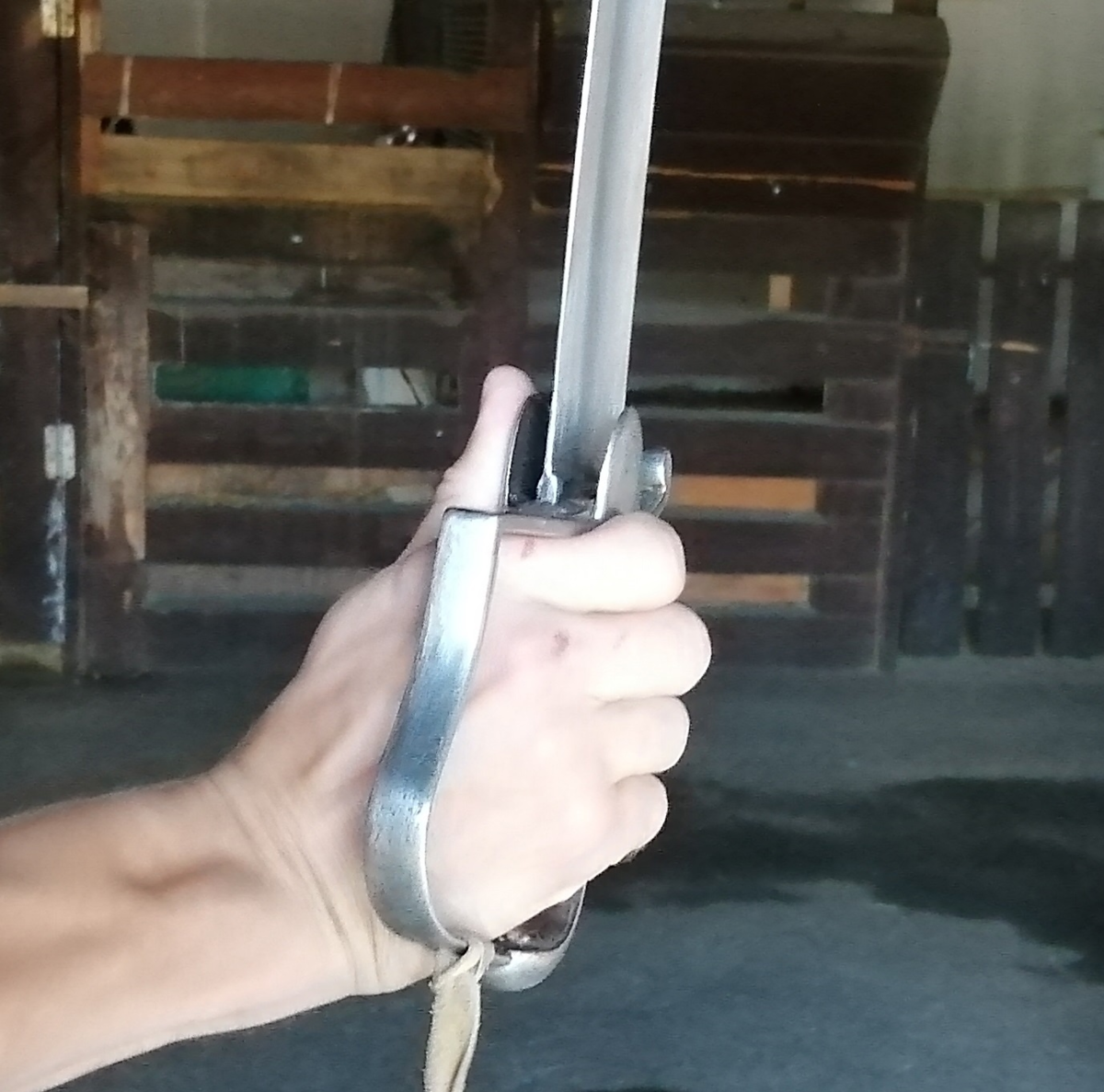 О практичности мудреного английского "спецхвата": а как таким рубить ...