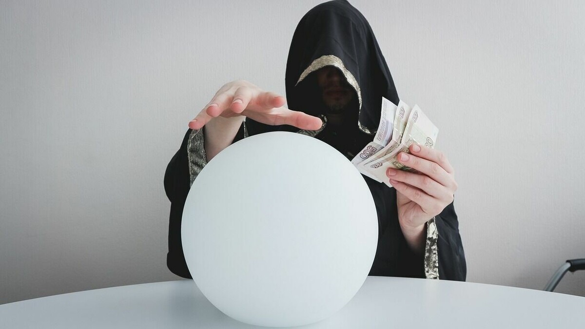     Мошенники не гнушаются тяжелыми жизненными ситуациями своих жертв. Наоборот, часто чужие беды им только на руку. В Омской области интернет-целители выманили у женщины 9 тыс. рублей.