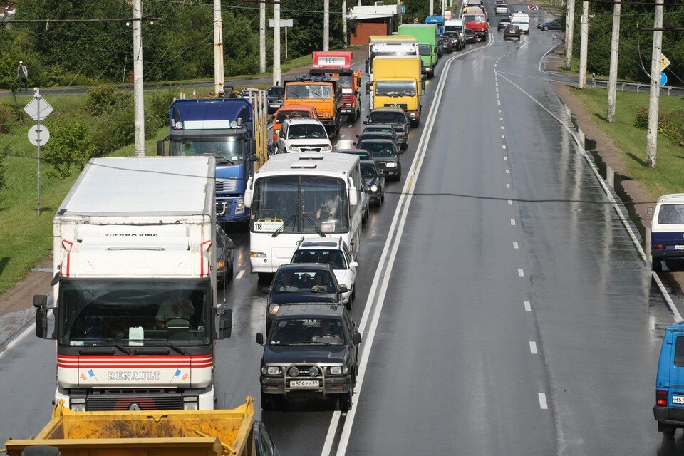     Изменения произойдут на участке от кольца на улице Борзова до поворота на Пятый форт. Виктор ГУСЕЙНОВ