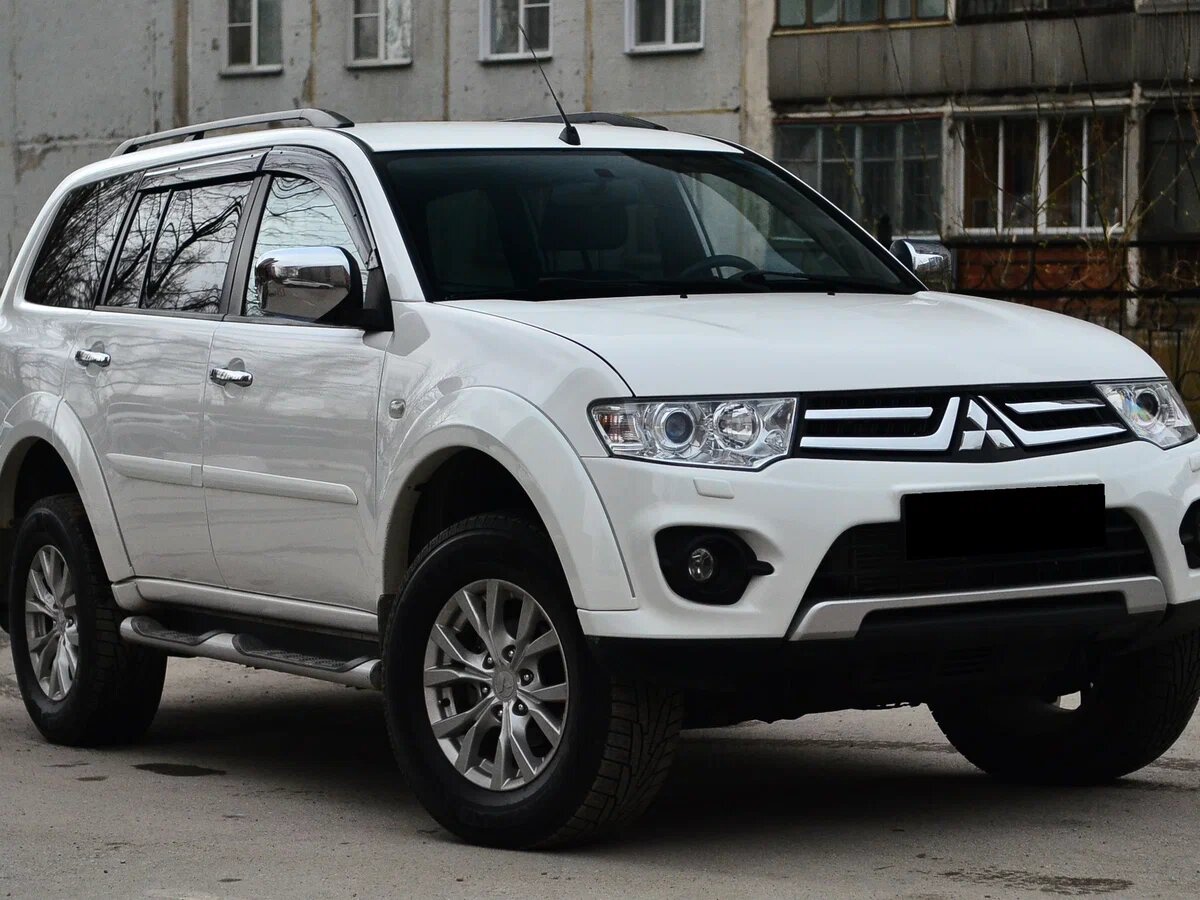 Pajero Sport 2013