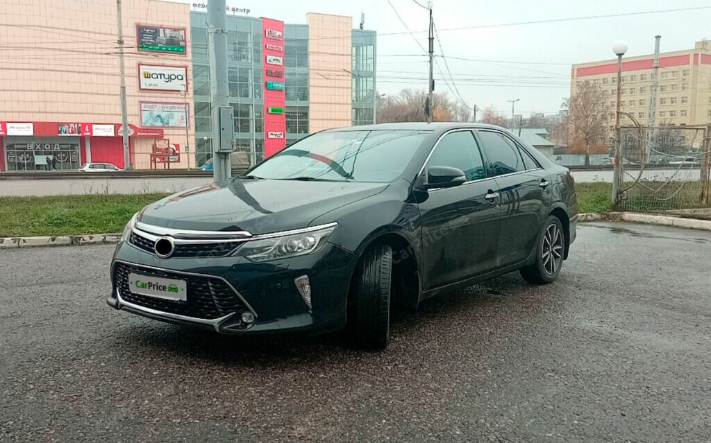    Россияне стали избавляться от машин: названа причина