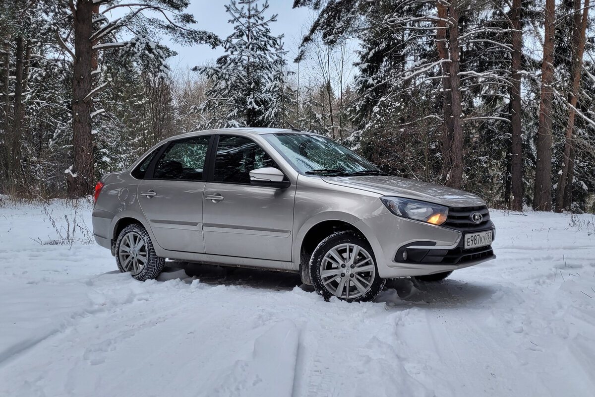 Бюджетный «Люкс». Тест-драйв топового седана Lada Granta. | CarExpert.ru |  Дзен