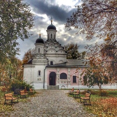 Храм Троицы Живоначальной в Хорошево, Москва, где клириком служил отец Георгий Зяблицев