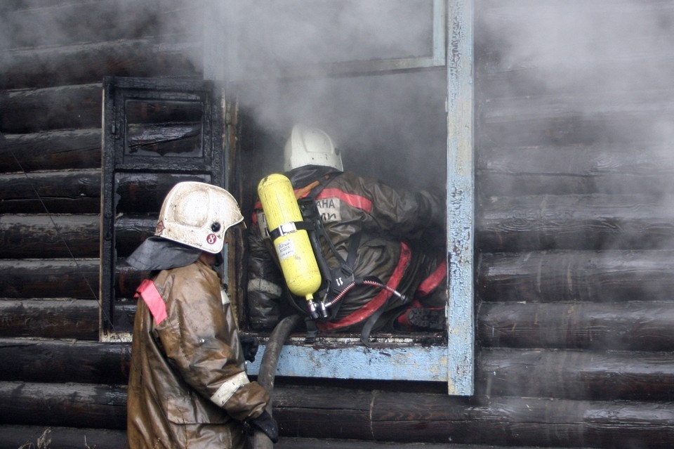     Основной причиной пожаров остается неосторожное обращение с огнем Олег УКЛАДОВ