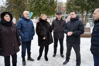    Губернатор Андрей Воробьев в Центральном парке культуры и отдыха в Пушкине © Сергей Хакимов, «Подмосковье Сегодня»