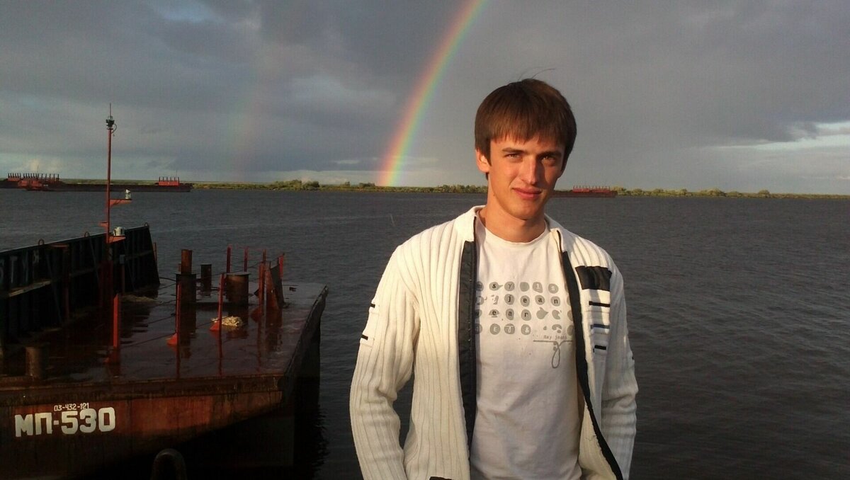    Родителям рассказали три версии гибели солдата.