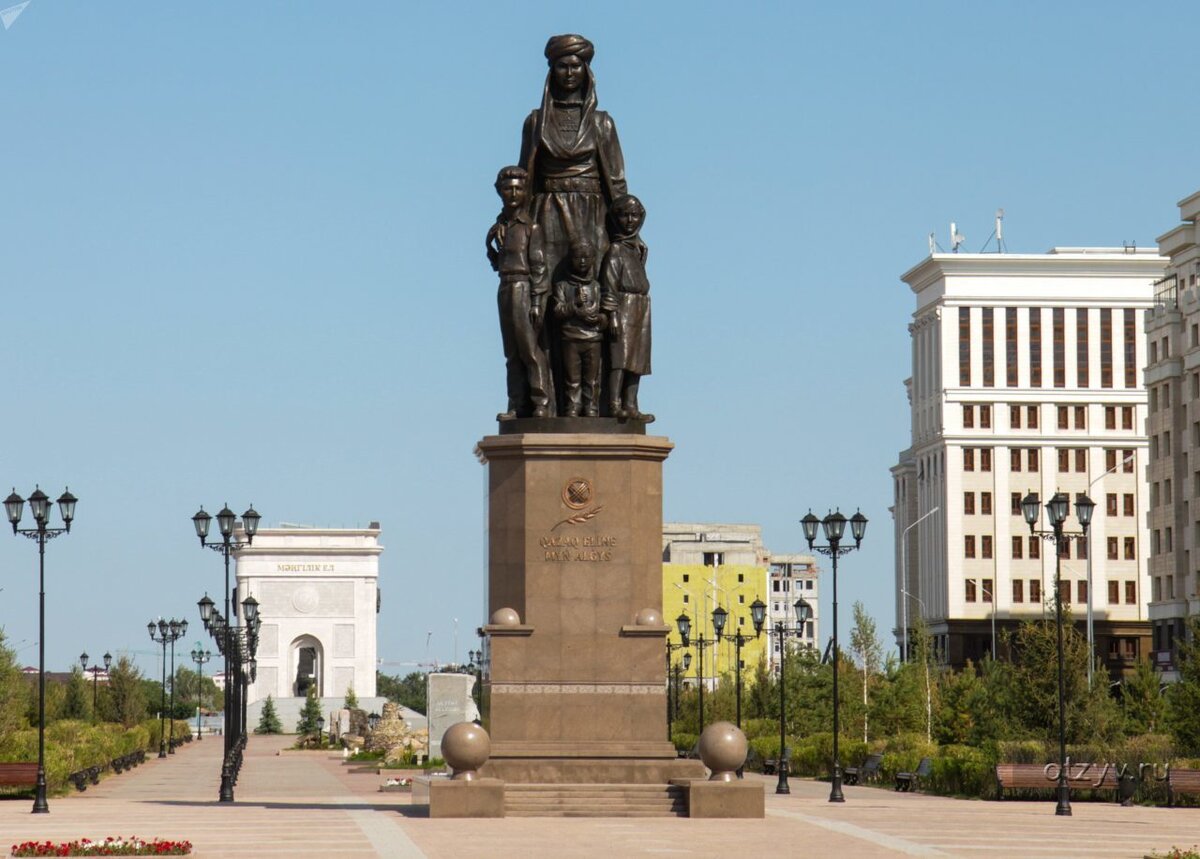 Фото памятника из открытых источников