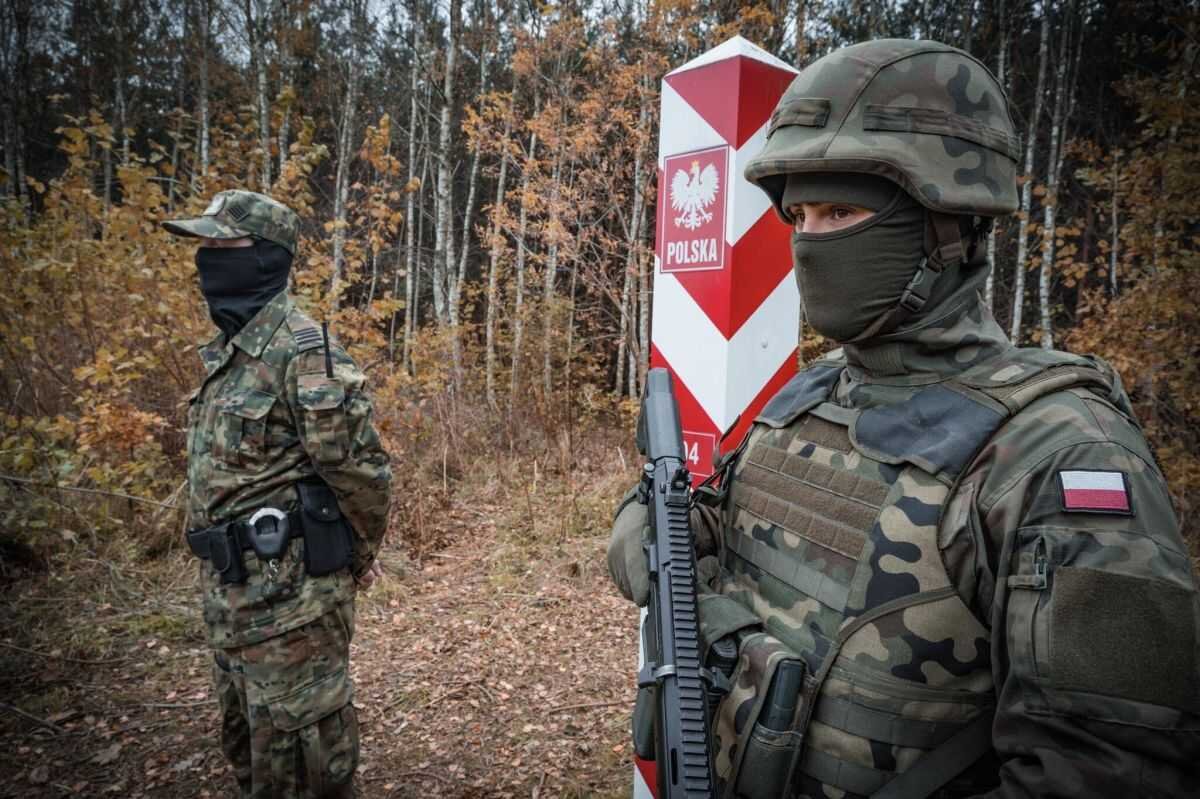 Граница стережётся сильно, от побратимов мукров.    фото: картинки  яндекса.