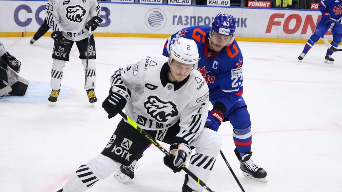    Канадец Роб Хэмилтон второй сезон играет в КХЛ за челябинский "Трактор". Фото: GLOBAL LOOK PRESS