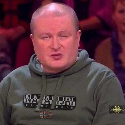 Колян задумался.