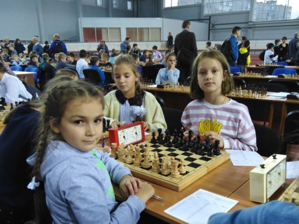   На прошлой неделе с 16 по 20 октября в помещении легкоатлетического манежа прошло Первенство Мурманской области по шахматам.