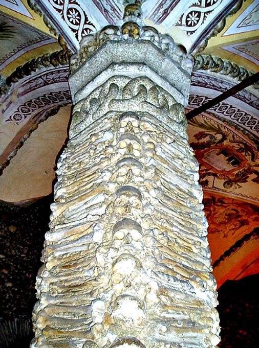 Источник фото: https://www.ancient-origins.net/sites/default/files/Chapel-of-Bones.jpg