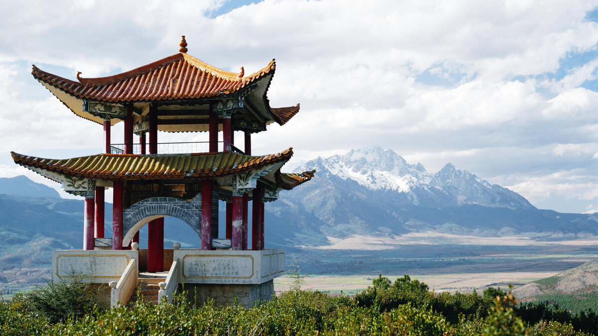 Китайский пейзаж и пагода