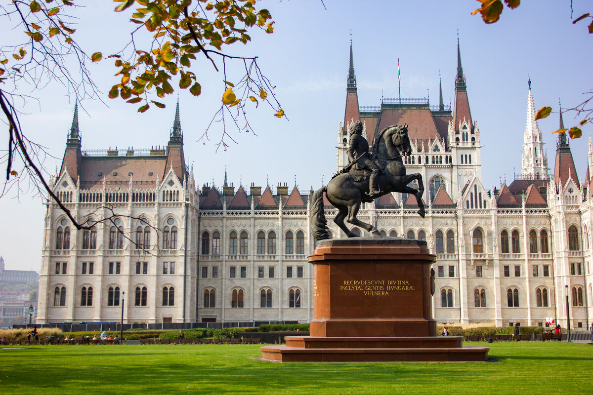 Вот тут примерно, дело происходило.