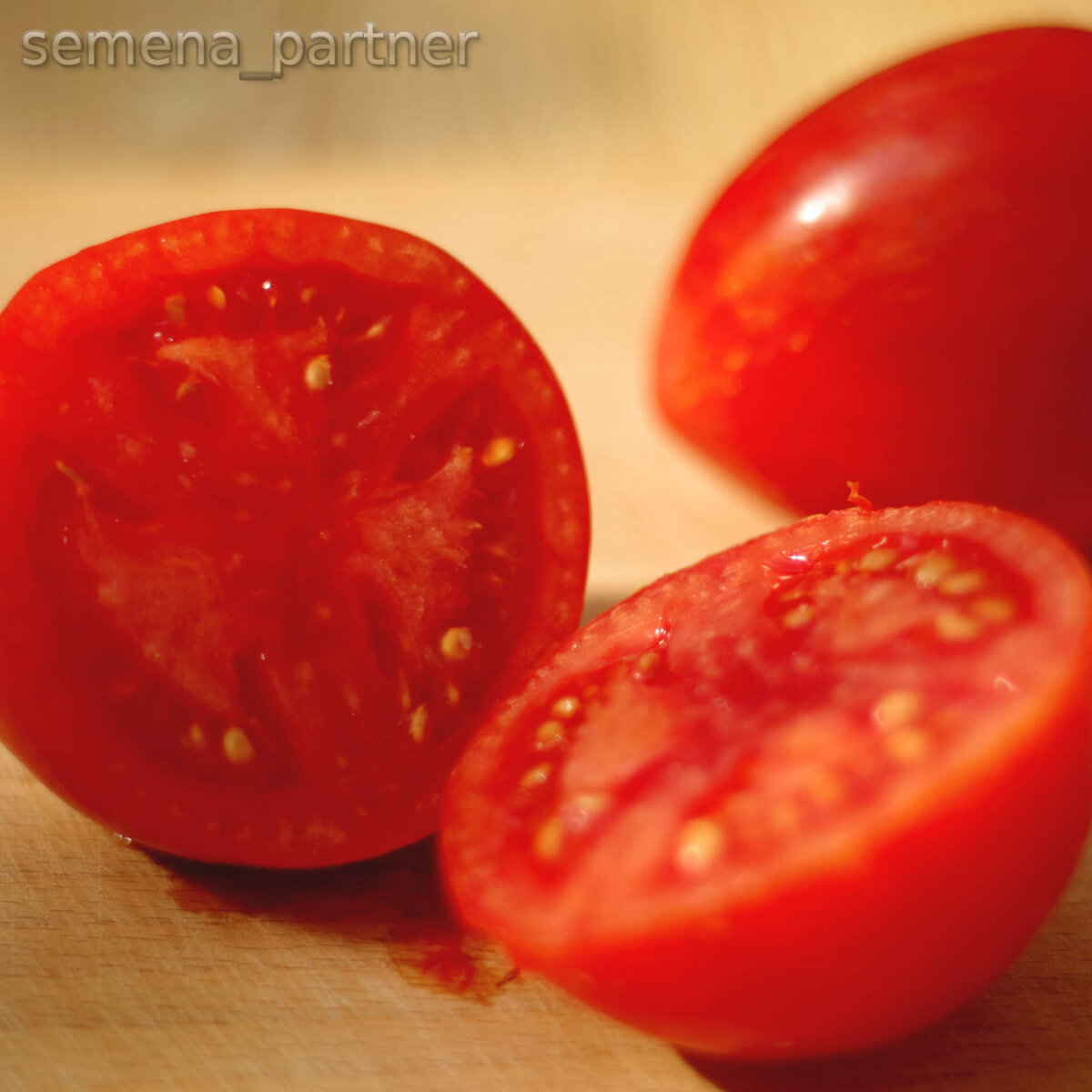 Сердцевидный полосатый томат партнер