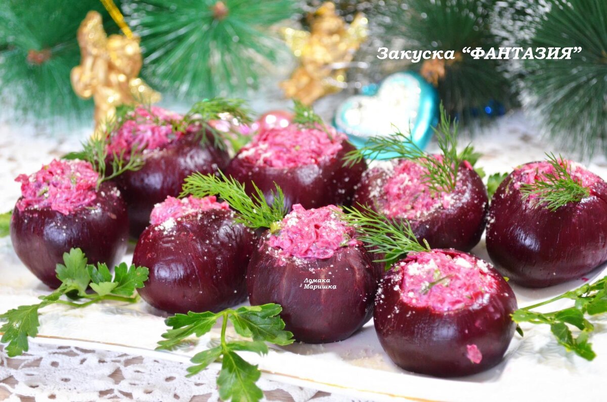 Многие любят на праздники легкие салатики,я тоже люблю чтобы было вкусно и легко и не переедать.Предлагаю вам вот такой вкусный вариант салата.