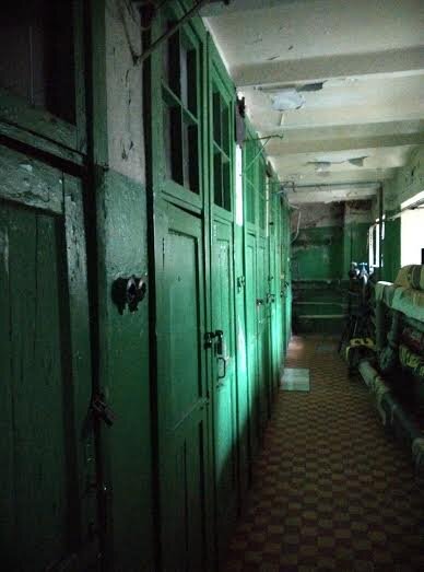 Двери в те самые душевые.