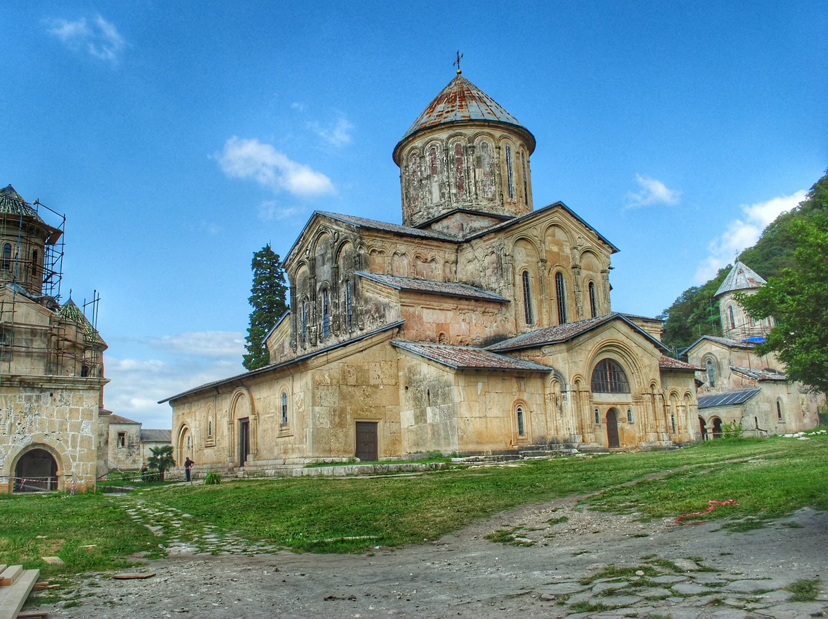 10 самых красивых грузинских городов: для путешественников и любителей Грузии