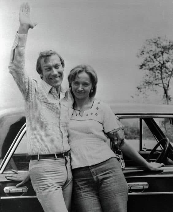 Друзья, давайте вместе вспомним на несколько минут этих людей и то время... Пусть на сердце сделается теплее!-5