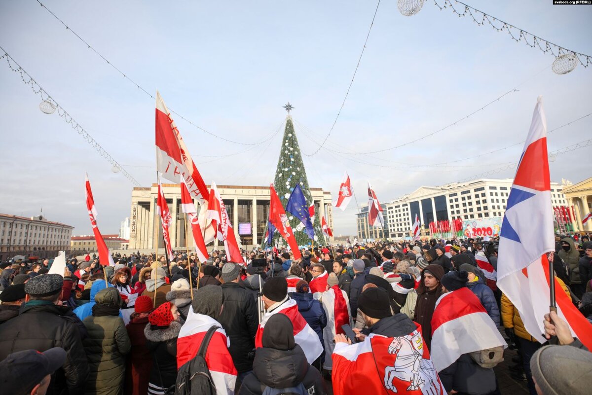 8 декабря беларусь. Протест 2019 в Беларуси. БЧБ на площади.
