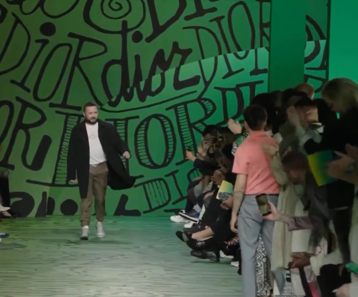 Ким вышел на аплодисменты 