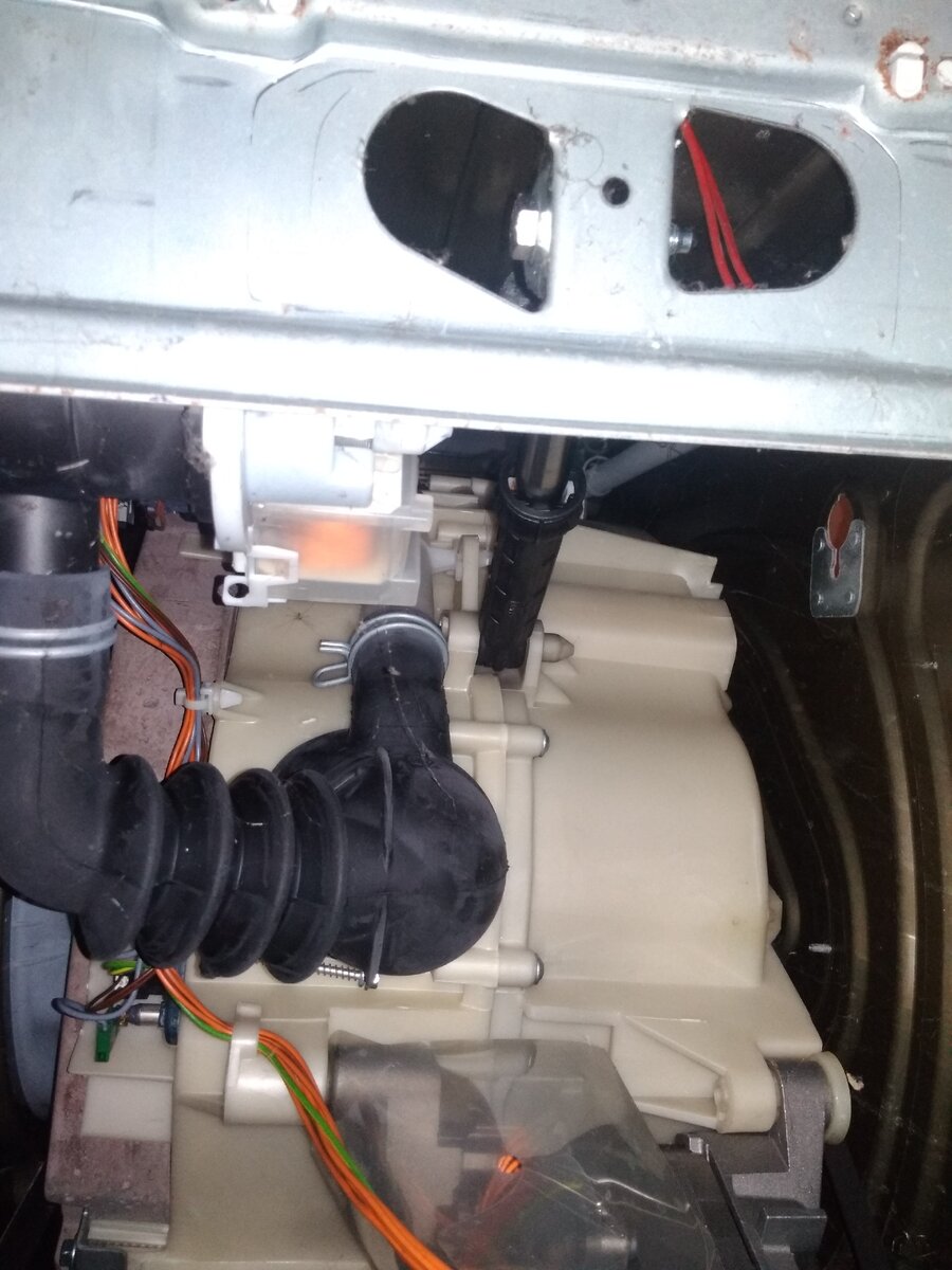 Резиновый гофрированный патрубок