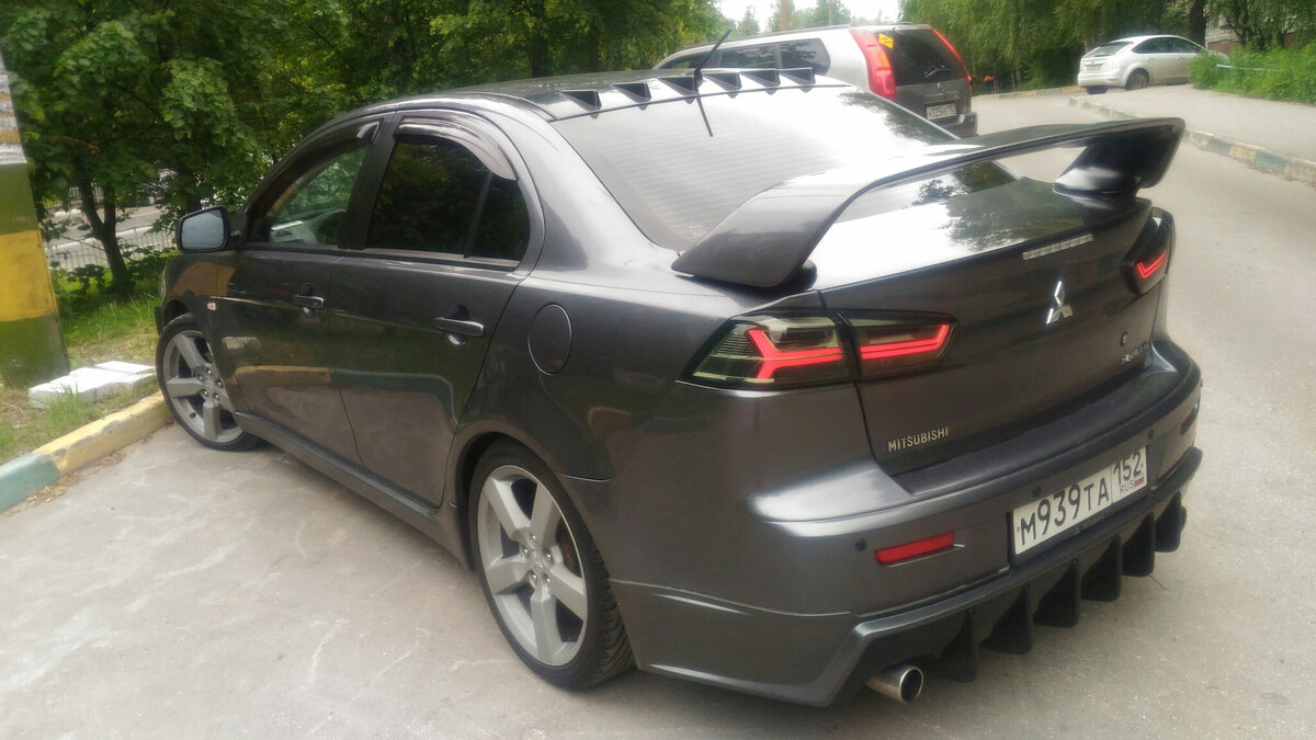 Mitsubishi Lancer X 