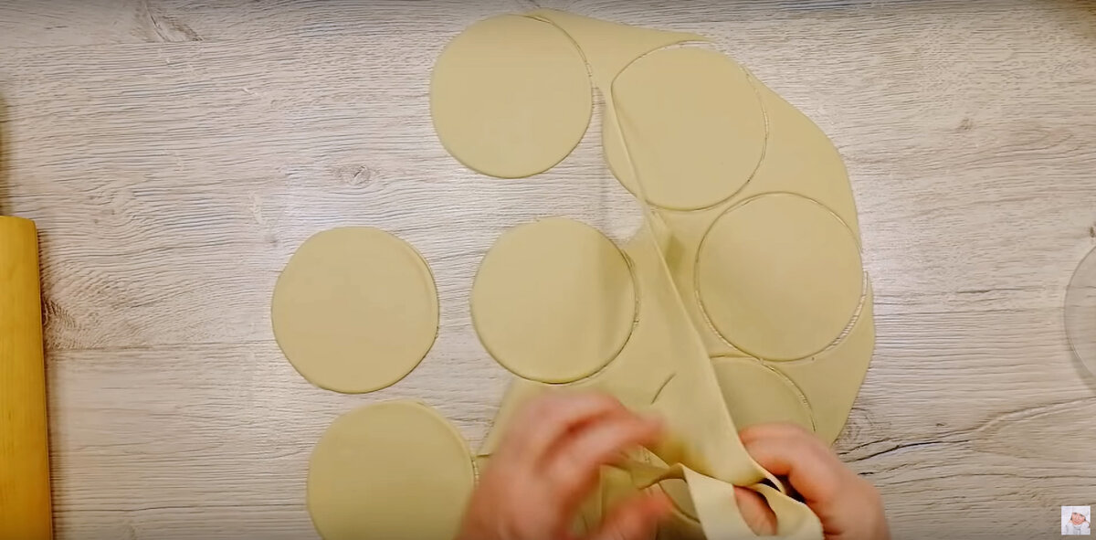 Тесто на кипятке. Необычный обед с мясом для всей семьи.