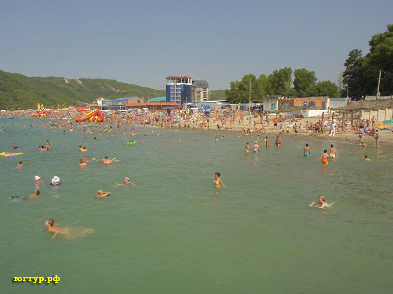 Лермонтово пляж золотые пески