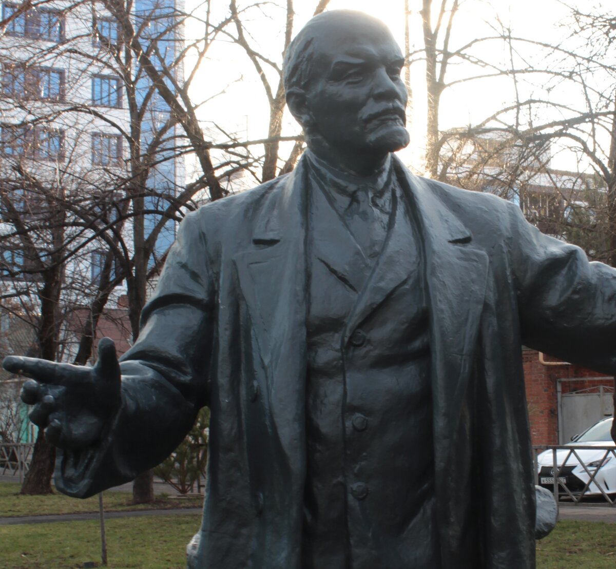 Памятник Ленину  в Краснодаре установлен в январе 2020 (фото автора)