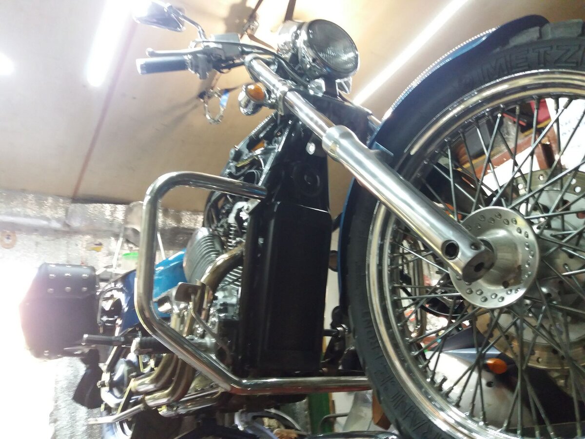 Голенький мотоцикл