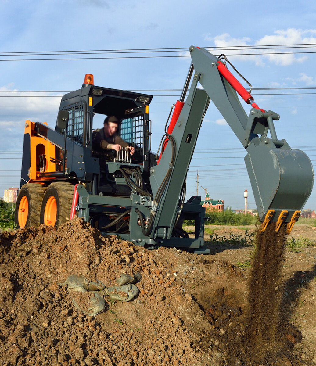 Ковшовый экскаватор "Курган-Сервис" с управлением из кабины