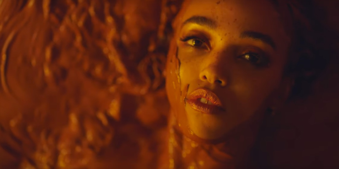 FKA twigs “Cellophane”: звук каблуков который достоин Грэмми