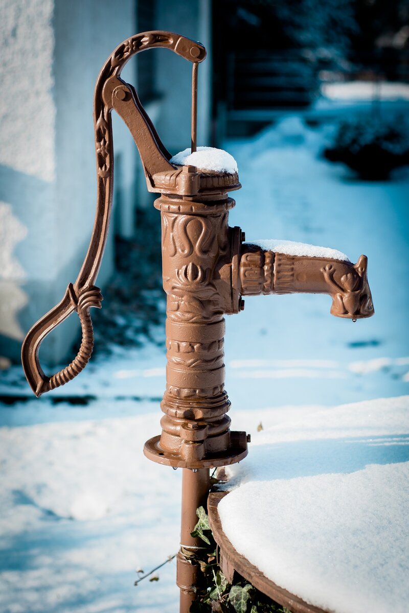 Красавец ручной насос