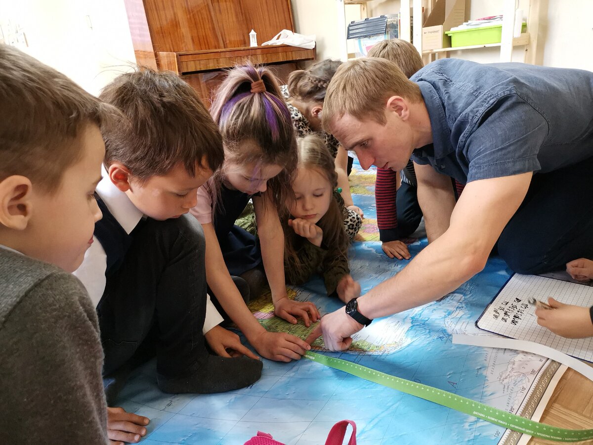 Family school. Семейная школа. Школа для отстающих детей. Начальная семейная школа. Школа семейного образования.