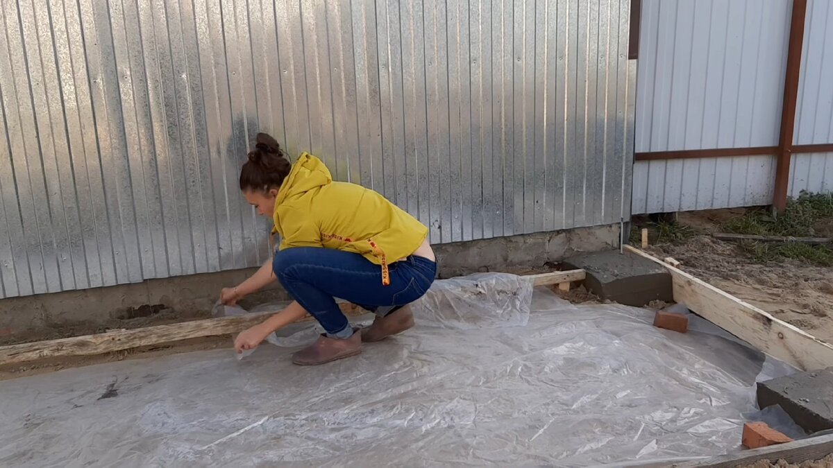 Полиэтиленовая пленка не даст воде покинуть раствор