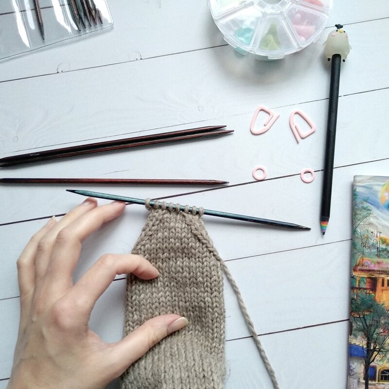 Мысок закончен до перехода на перед. ЛИСТАЙТЕ ВПРАВО