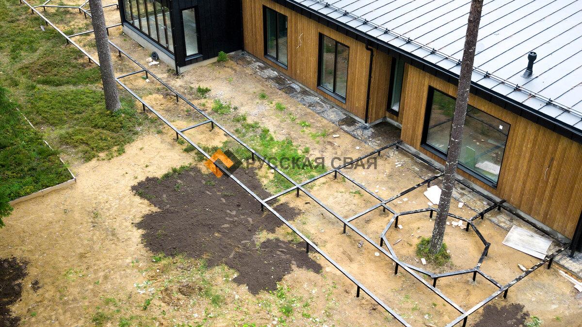 Монтаж свайного фундамента для террасы, выполненный компанией Русская Свая в Грузино