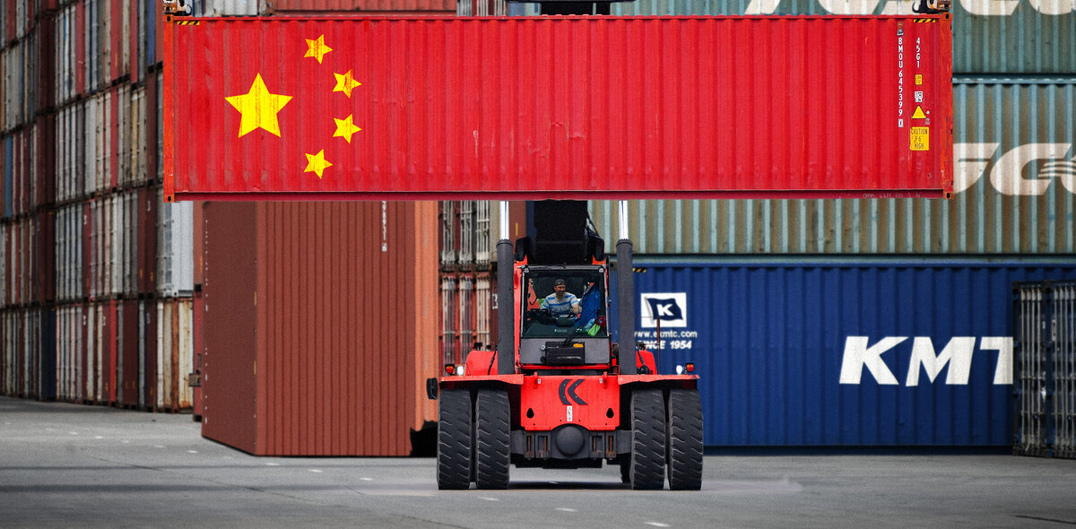 В материале использованы фотографии: Юрий Смитюк/ТАСС, сайт «Крымские морские порты». Коллажи: Анна Бабич