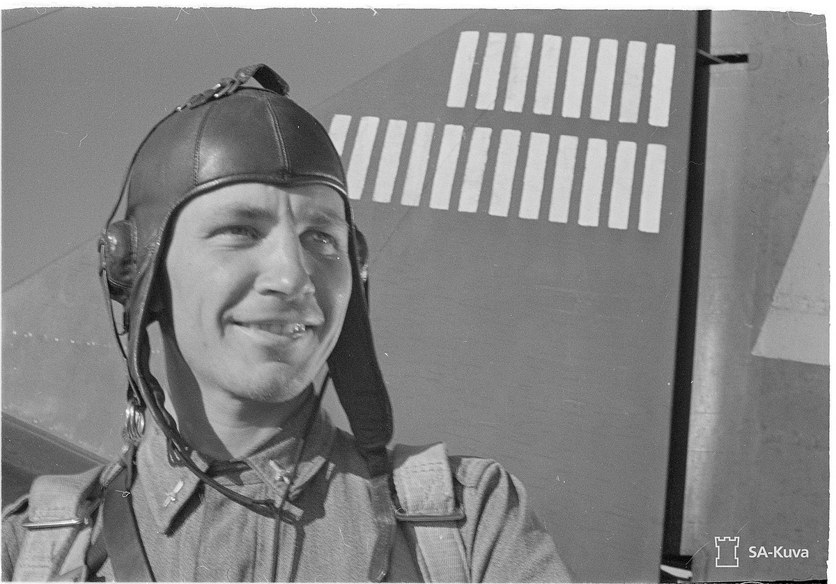 Илмари Юутилайнен во время войны. 26.06.1942.  Источник: https://www.finna.fi/Record/sa-kuva.sa-kuva-7437#image