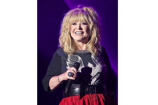    Алла Пугачёва предложила признать её иноагентом вслед за Максимом Галкиным