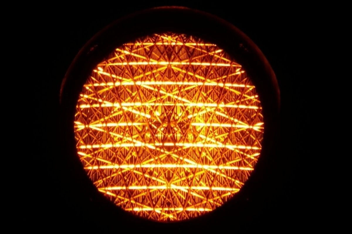    В омских Нефтяниках заменят шесть светофоров почти за 17 млн руб.