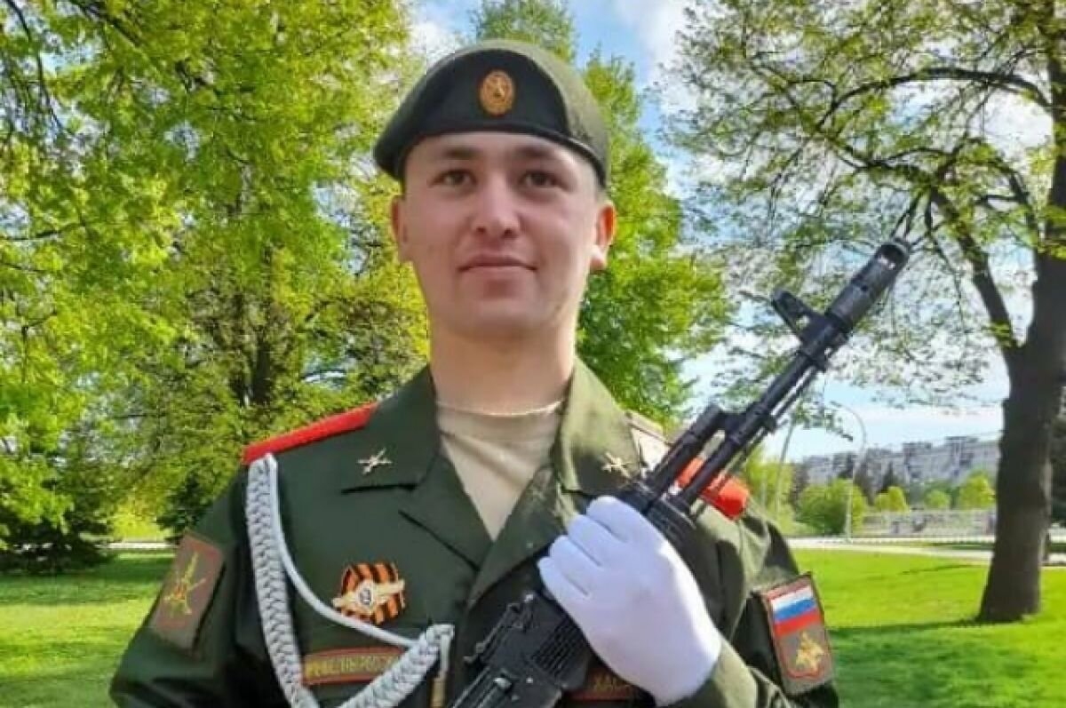    Ждала невеста: в Осиново проводили в последний путь 22-летнего солдата