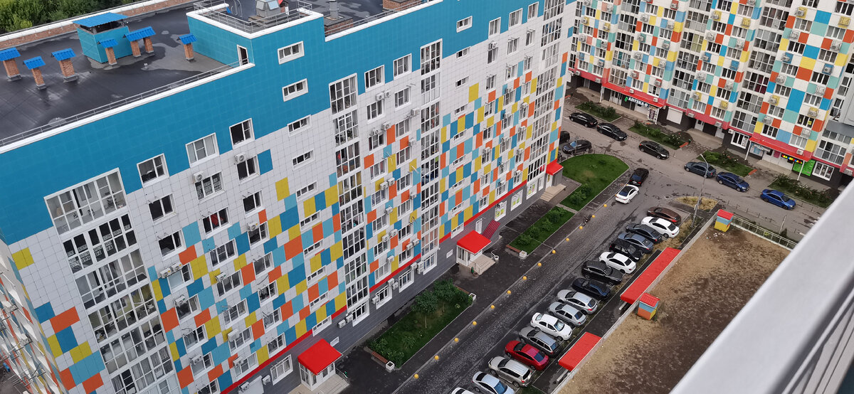 Согласны со мной, что от такого надо бежать и как можно дальше?