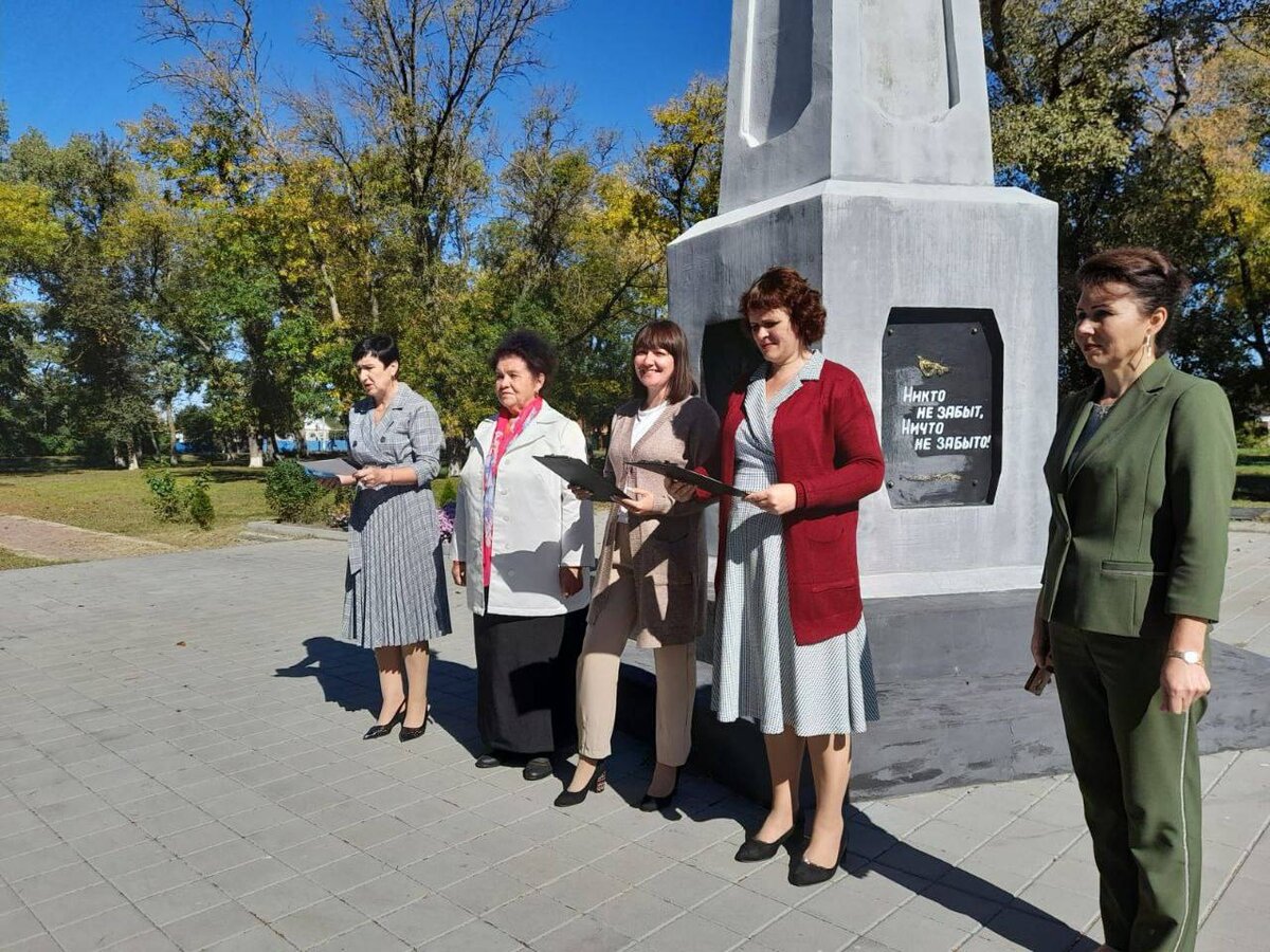 Ольгинская приморско ахтарского погода на неделю. Школа в Ольгинской Ростовская область. Приморско Ахтарск станица Ольгинская ул Комсомольская 6.