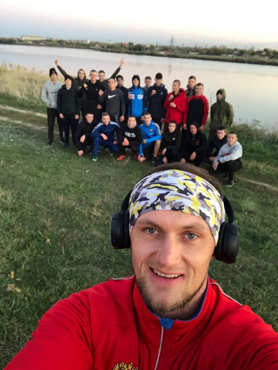     Александр тренируется наравне со своими воспитанниками и подает пример.  Личный архив героя публикации