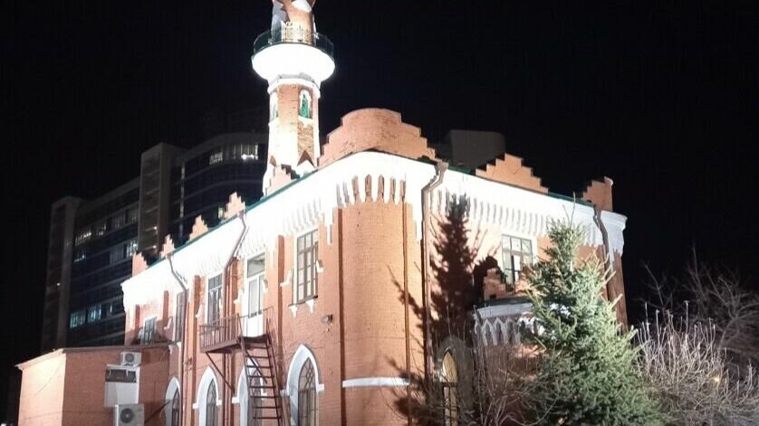     В Казани на реставрацию Закабанной мечети, находящуюся на улице Хади Такташа, направят 17,3 млн рублей. Однако эти средства нужны для разработки документации. Соответствующий тендер появился на портале госзакупок.