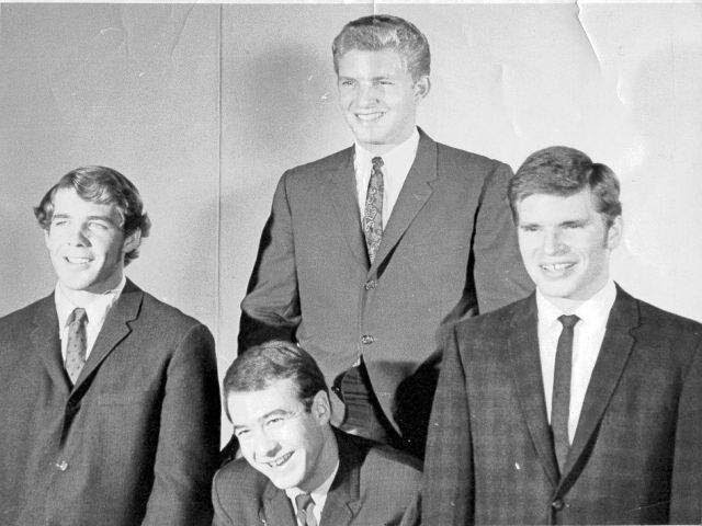 Tommy Fogerty and The Blue Velvets. Фото из открытых источников
